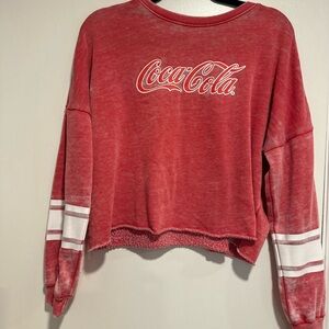 Coca-Cola Sz: L Long Sleeve Graphic Cropped Distressed Retro Style Pullover.